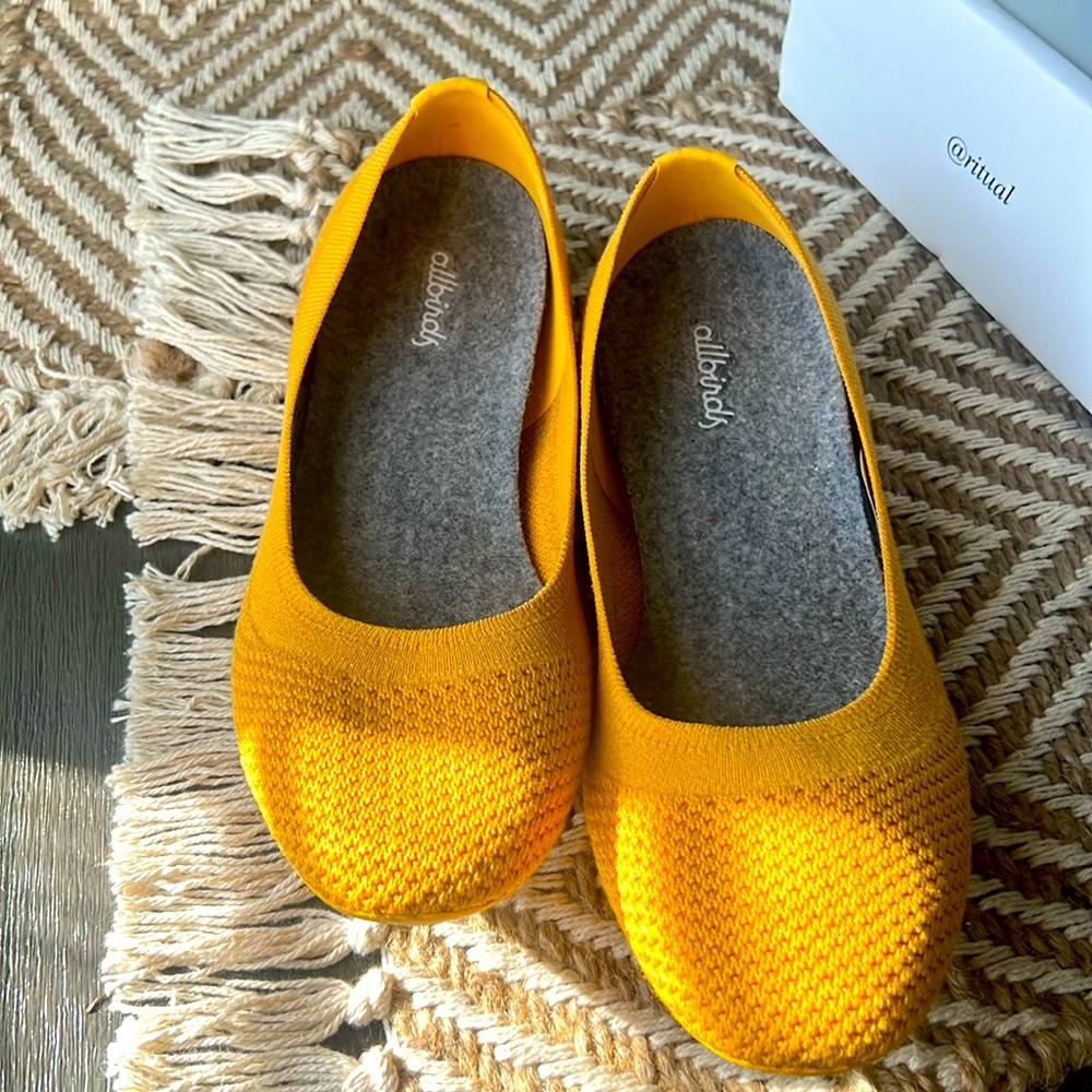 Lightly used yellow allbirds flats size 8